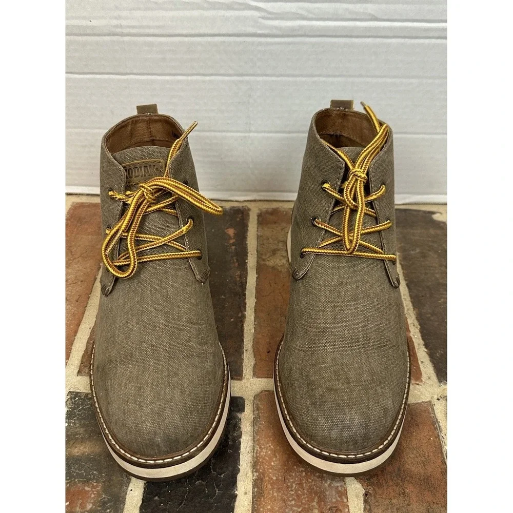 Kodiak Brown Waxed Canvas Chukka Boots Lace Up Ankle Water Resistant Men's 9.5